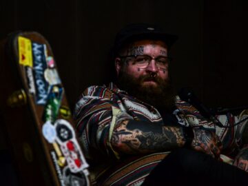 Tatér Samo u Harwyho v Kavárni