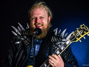 Čad v Rádiu v Nitre. Veľký buchot, treskot, rachota