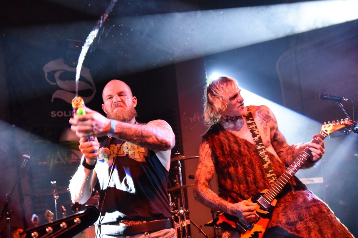 Rozpor + Zotrwačnosť + 29. augusta