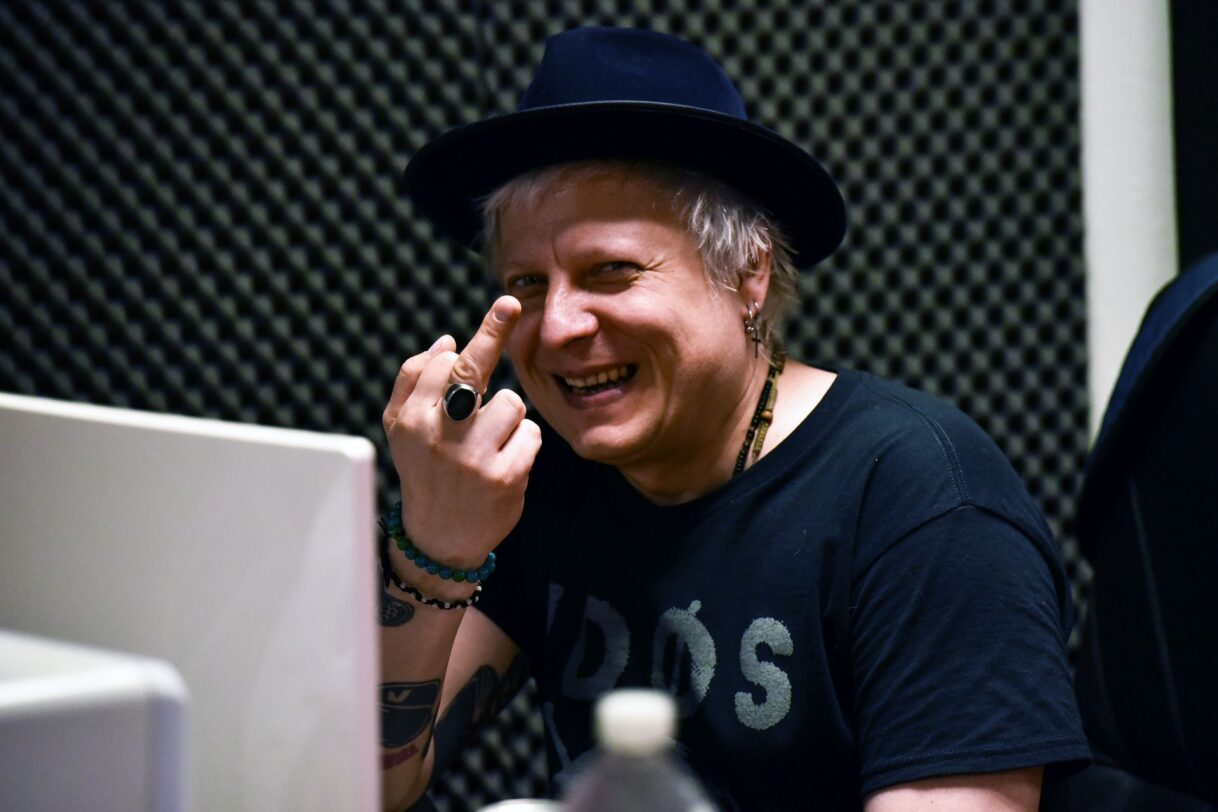 My o vlkoch v Harwyho Kavárni